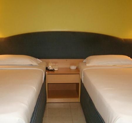 Hotel Oriental Inn Chennai Dış mekan fotoğraf