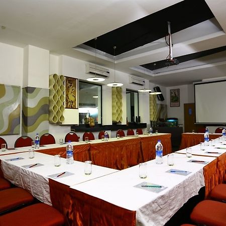 Hotel Oriental Inn Chennai Dış mekan fotoğraf